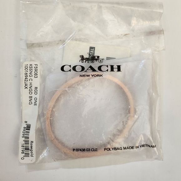 COACH - Picture 3 of 3